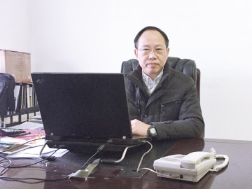 金湖：首臺大型高效錐雙螺桿擠出機(jī)橫空出世